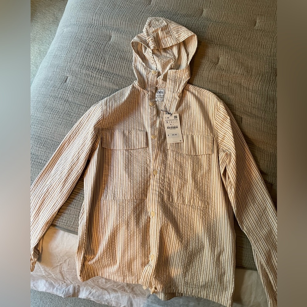 Brand new Zara light button shirt with hood